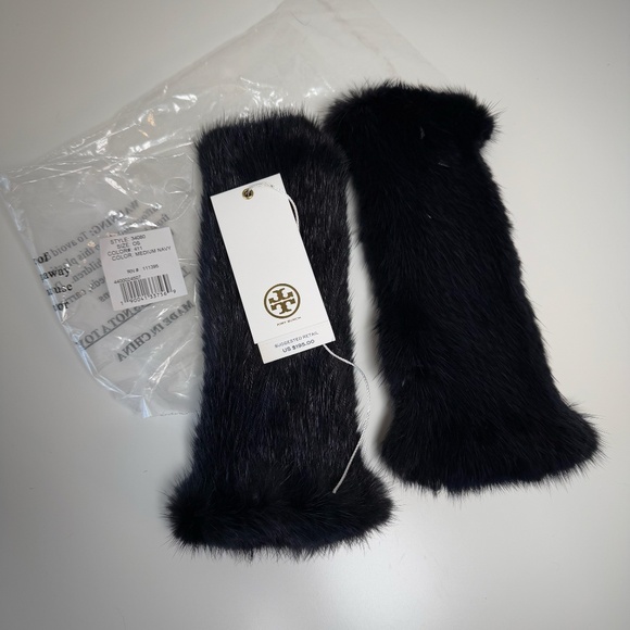 Tory Burch | Mink Fingerless Gloves Navy Blue - Picture 6 of 9
